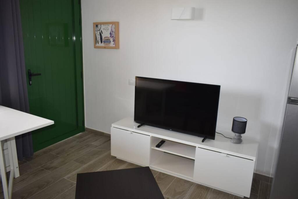 Appartement Bouganville Rez-De-Chaussee Wifi Costa De Antigua Exterior foto